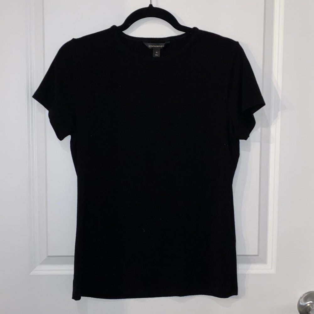 Banana Republic Fitted Tee